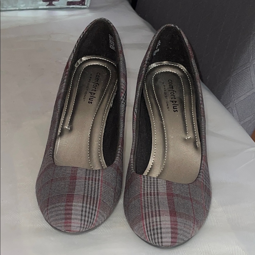 Comfort Plus by Predictions Plaid Heels Size 7 1/2